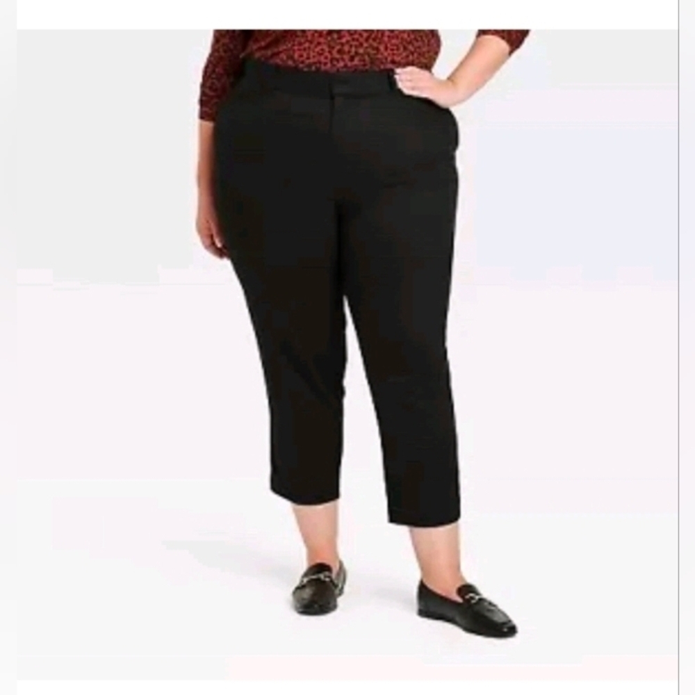 Ava & Viv Women's High-Rise Ankle Tapered Pants Black